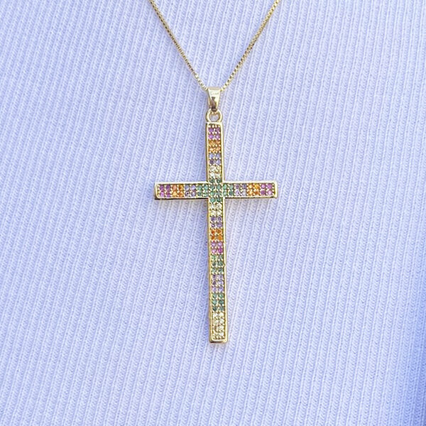 Colar Crucifixo Cravejado banhado em Ouro 18K