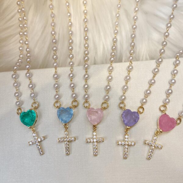 Colar de Pérola Coração Crucifixo Cravejado Banhado em Ouro 18K