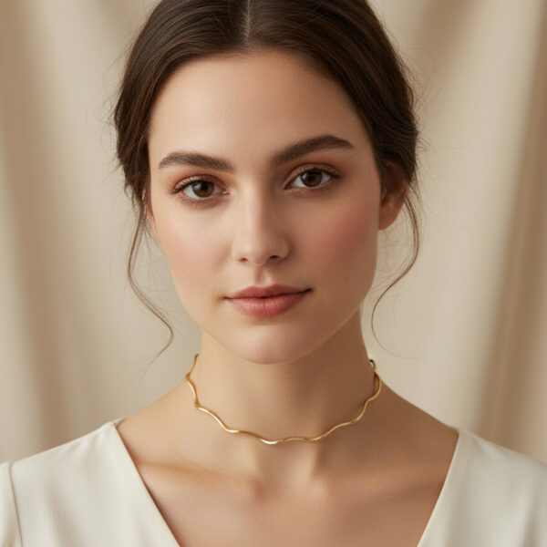 Colar Aro Ondulado Liso banhado em Ouro 18k