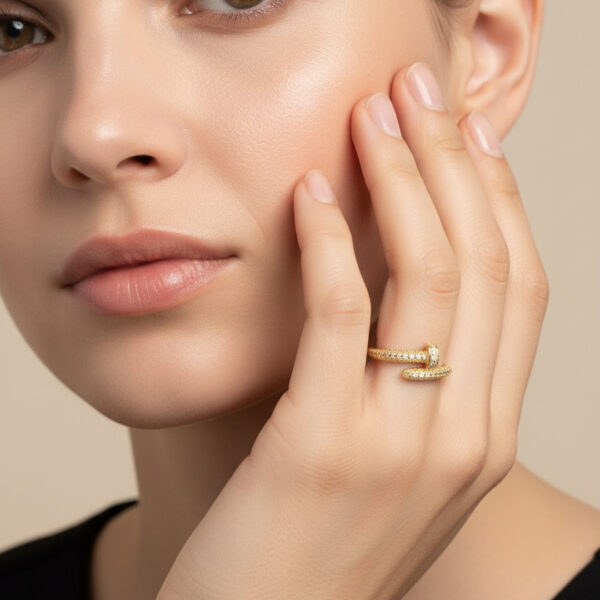Anel Prego Cravejado Banhado em Ouro 18k