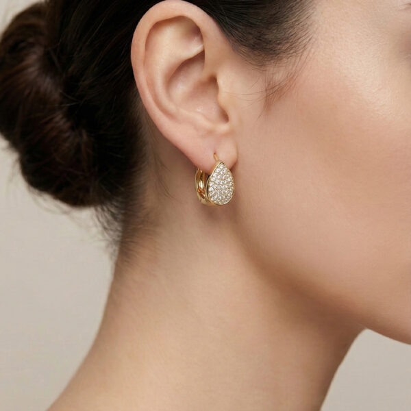 Brinco Argola Gota Cravejado Banhado  em Ouro 18k