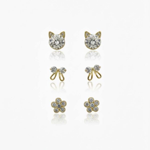 Brinco Trio Flor, Laço Cravejado Banhado em Ouro 18k