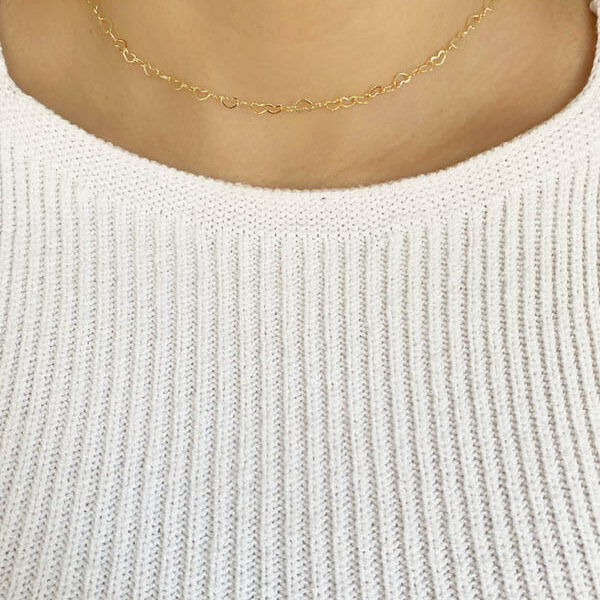 Choker Mini Corações Vazado banhado em Ouro 18K
