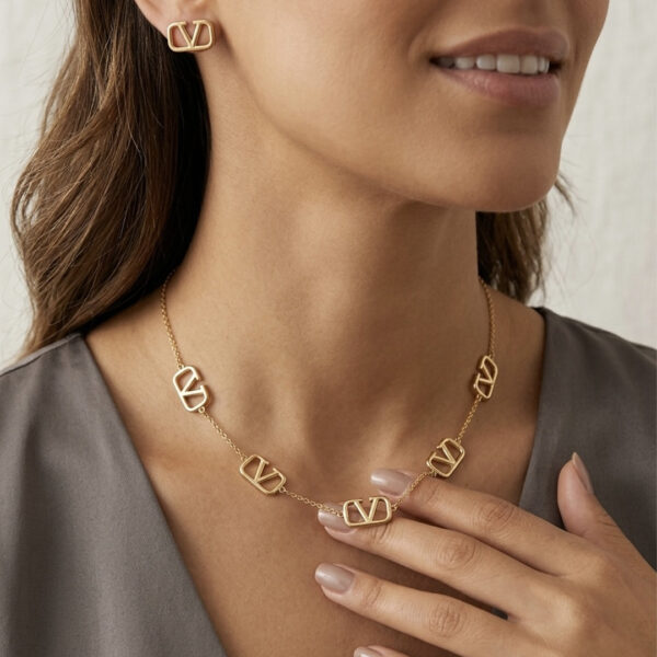 Conjunto V Banhado em Ouro 18k