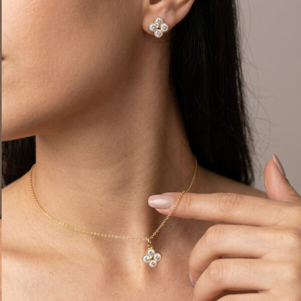 Conjunto trevo cravejado banhado ouro 18k premium atacado