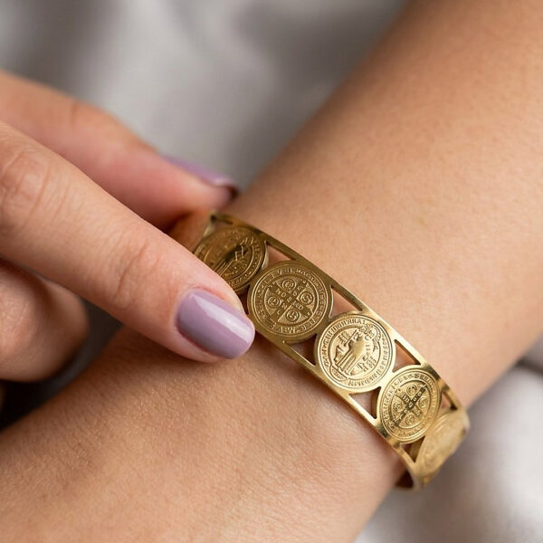 Bracelete Regulavel Medalinhas São Bento em Aço