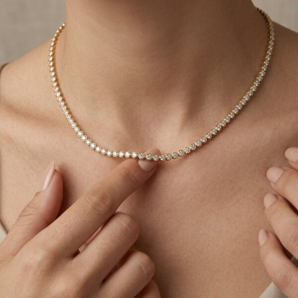 Choker Riviera Redondinho Cravejado Banhado em Ouro 18k