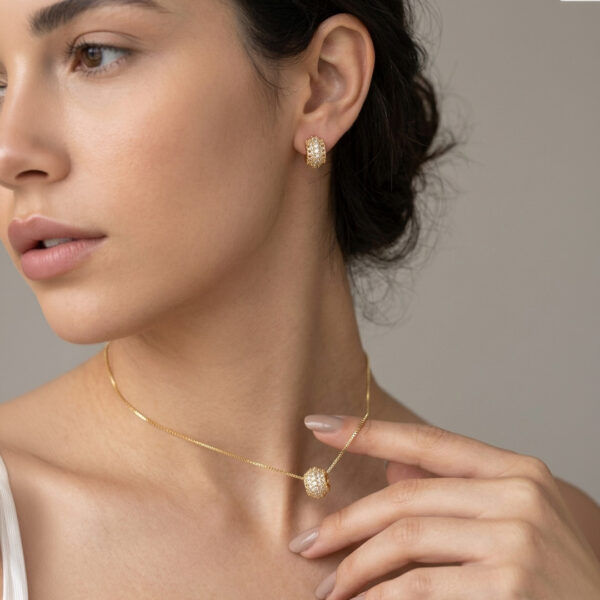 Conjunto Trabalhado Cravejado Banhado em Ouro 18k