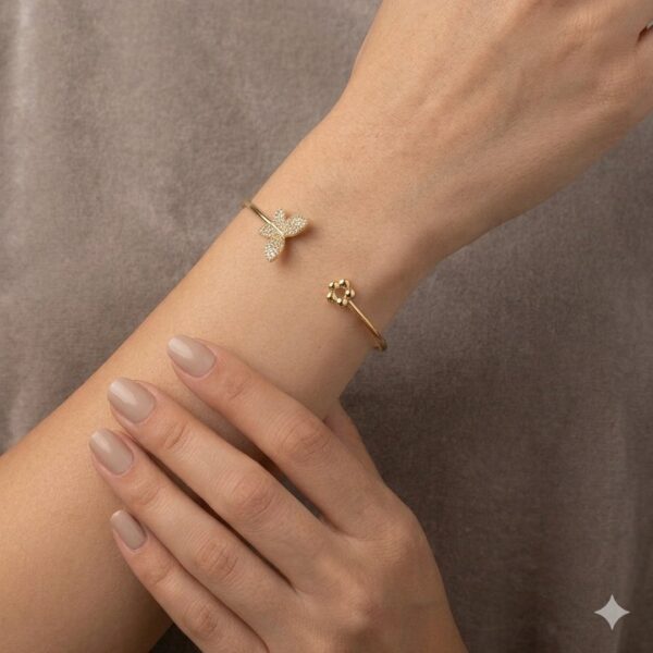 Pulseira Regulavel Borboleta e Flor Cravejado Banhado em Ouro 18k