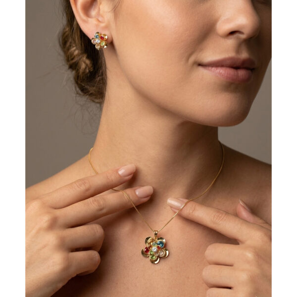 Conjunto flor trabalhada cravejado banhado ouro 18k premium