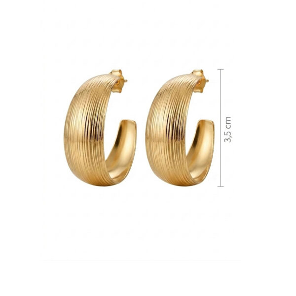 Brinco Argola G Riscada Banhado em Ouro 18k