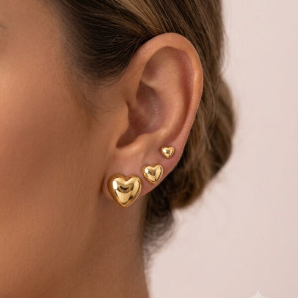 Brinco Trio de Coração ABS banhado em Ouro 18K/Ródio Branco