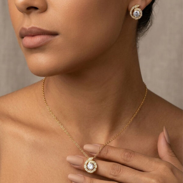 Conjunto snake cravejado banhado ouro 18k composto por colar pulseira e brinco com cristais brilhantes