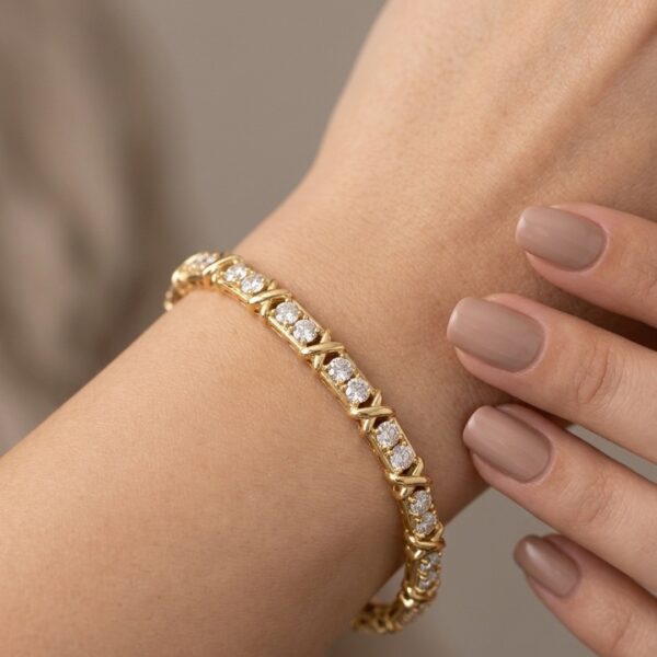 Bracelete trabalhado cravejado banhado ouro 18k