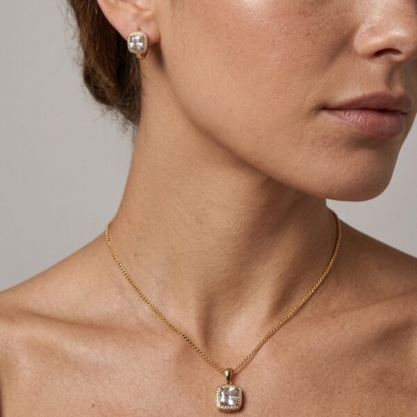 Conjunto quadrado trabalhado cravejado banhado ouro 18k premium